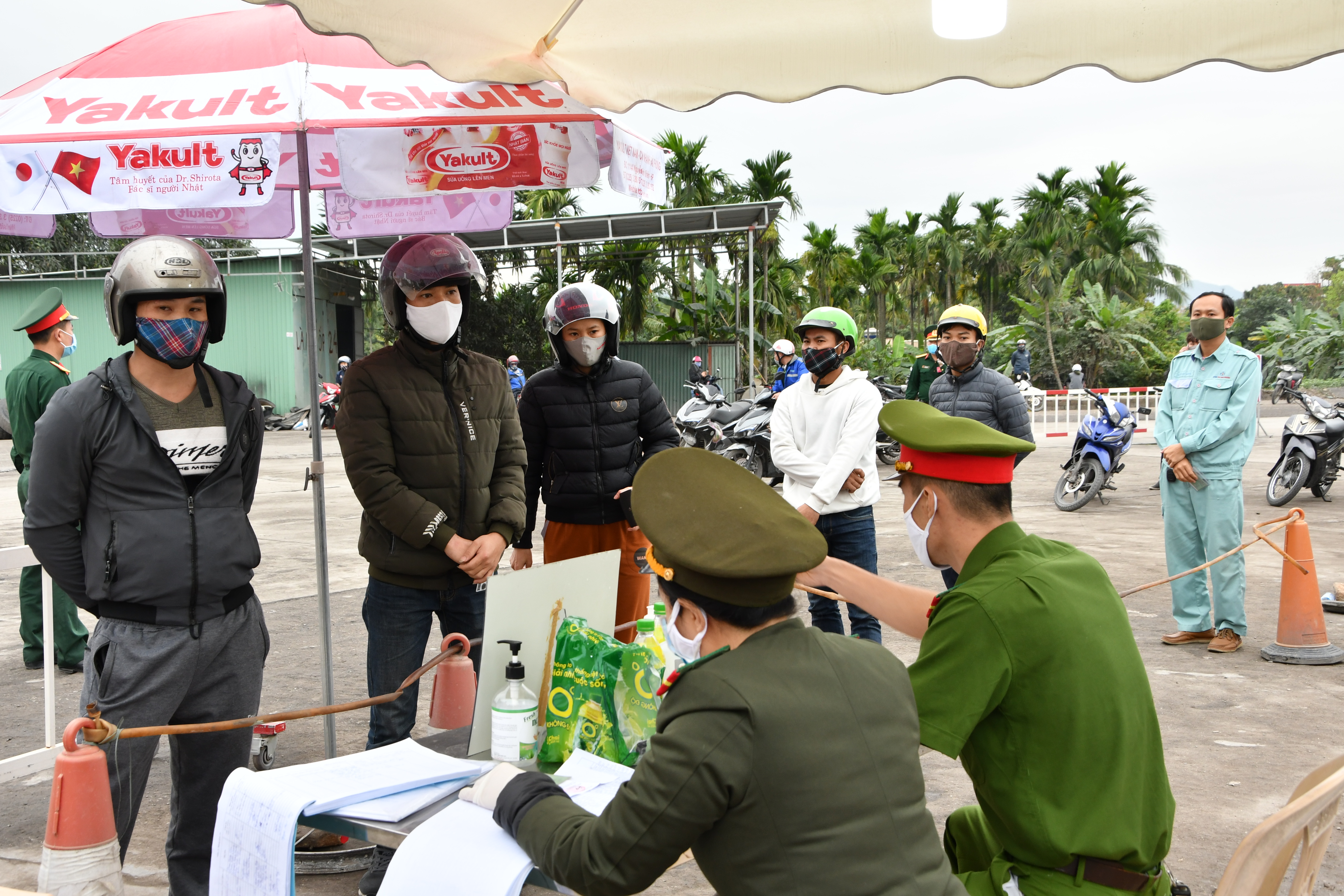 Thông tin phòng, chống dịch Covid-19 tính đến 7h ngày 7-4-2020: Thực hiện kiểm tra, kiểm soát đối với tất cả người ra vào thành phố